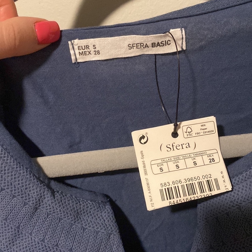 Nwt Sfera Basic Tee - Picture 2 of 4